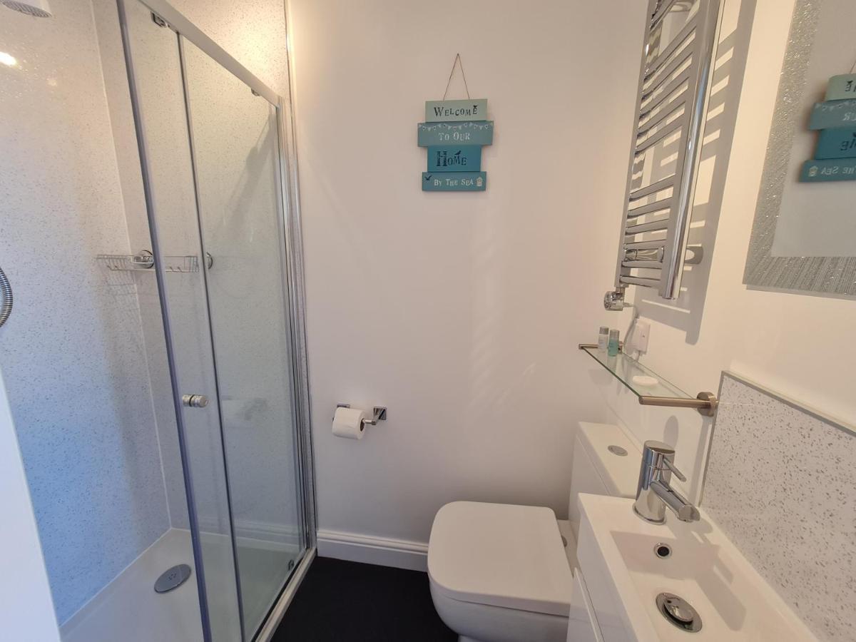 Kimberley House Hotel Уитби Екстериор снимка