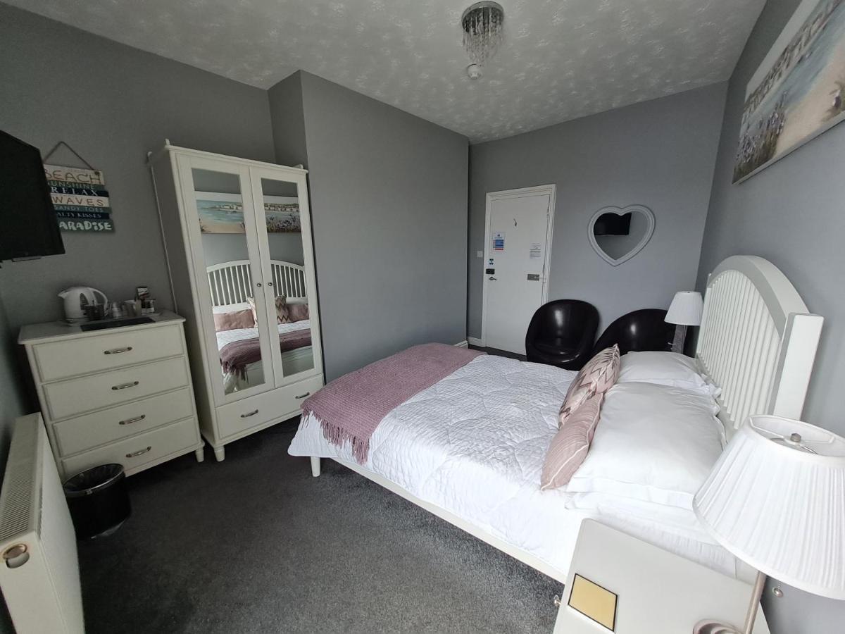 Kimberley House Hotel Уитби Екстериор снимка