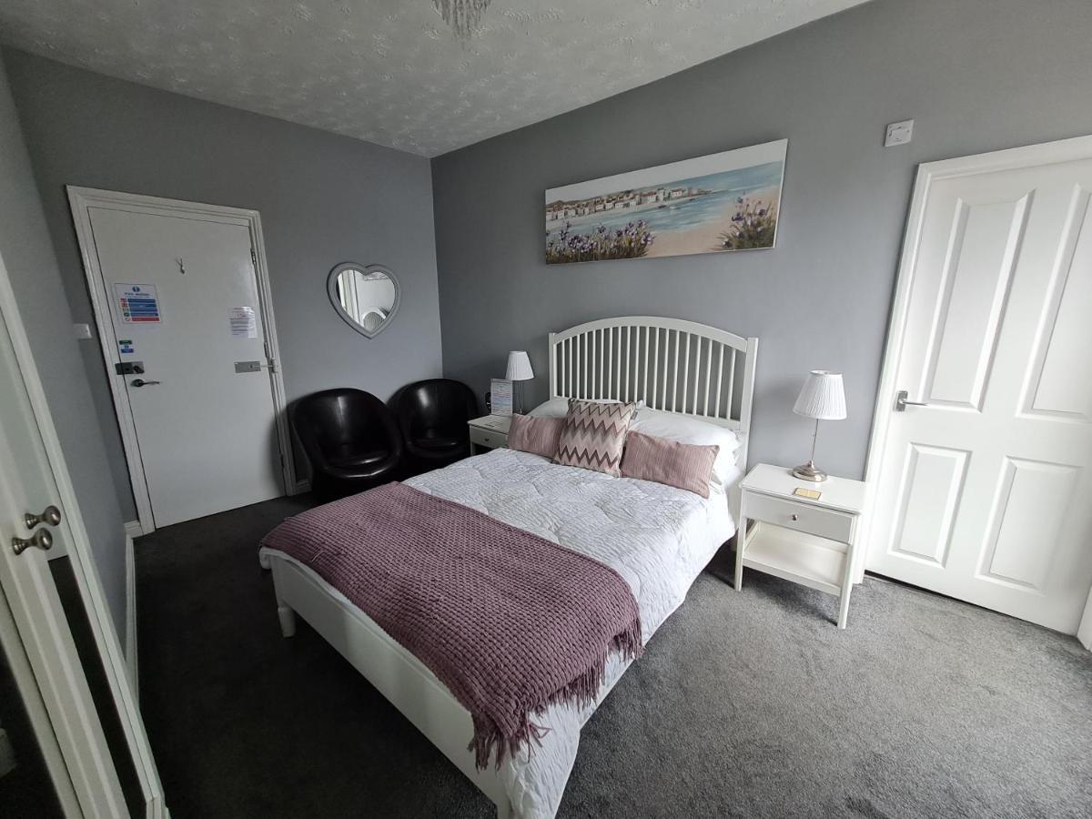 Kimberley House Hotel Уитби Екстериор снимка