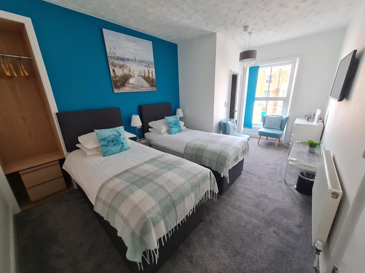 Kimberley House Hotel Уитби Екстериор снимка