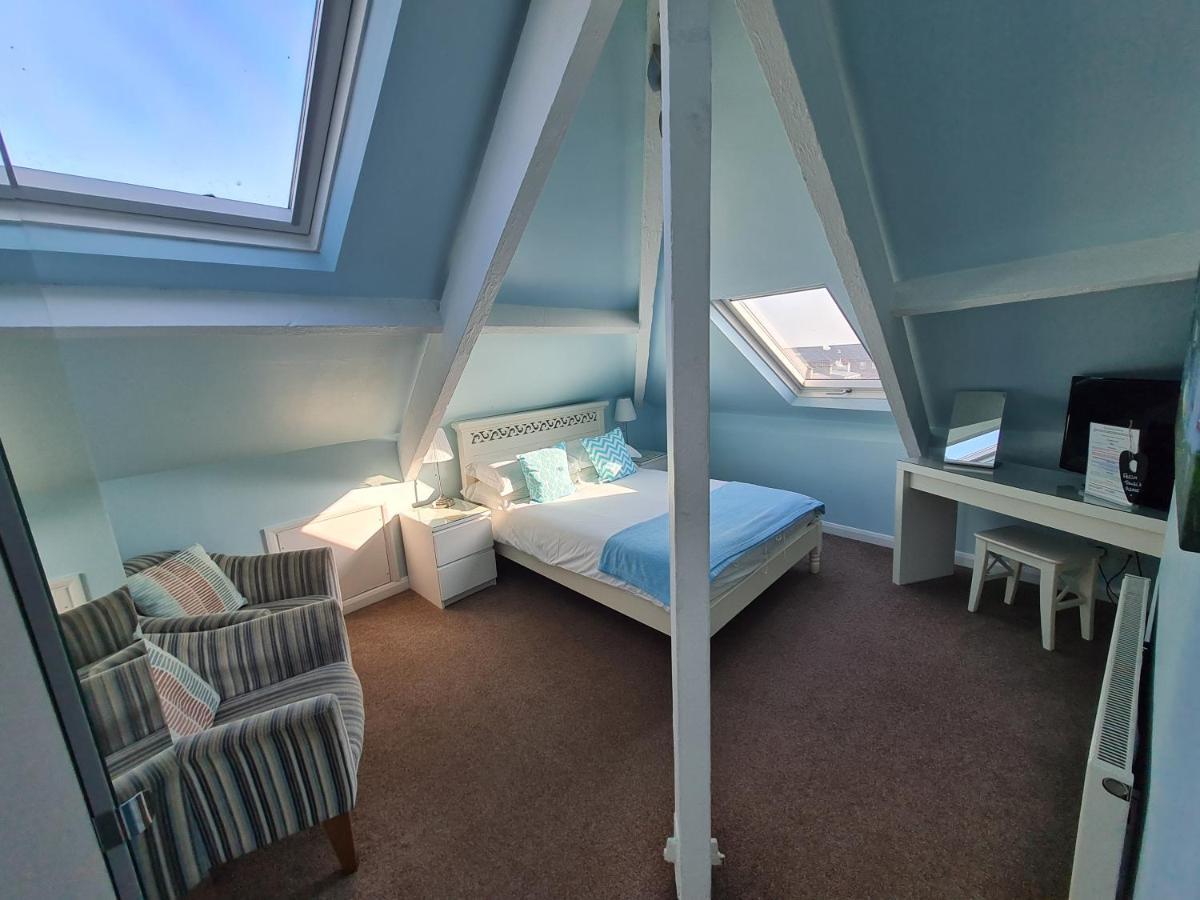 Kimberley House Hotel Уитби Екстериор снимка