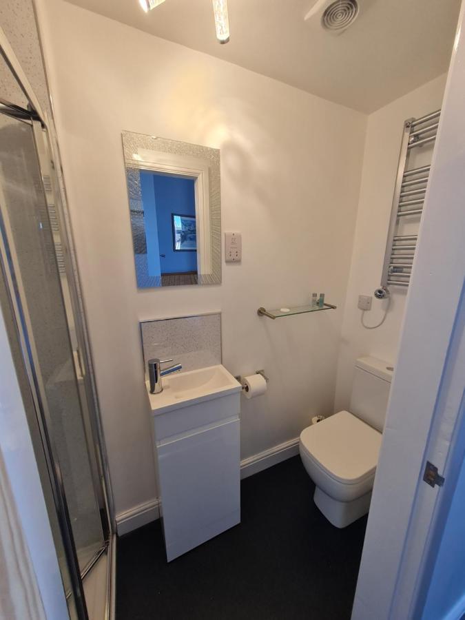 Kimberley House Hotel Уитби Екстериор снимка