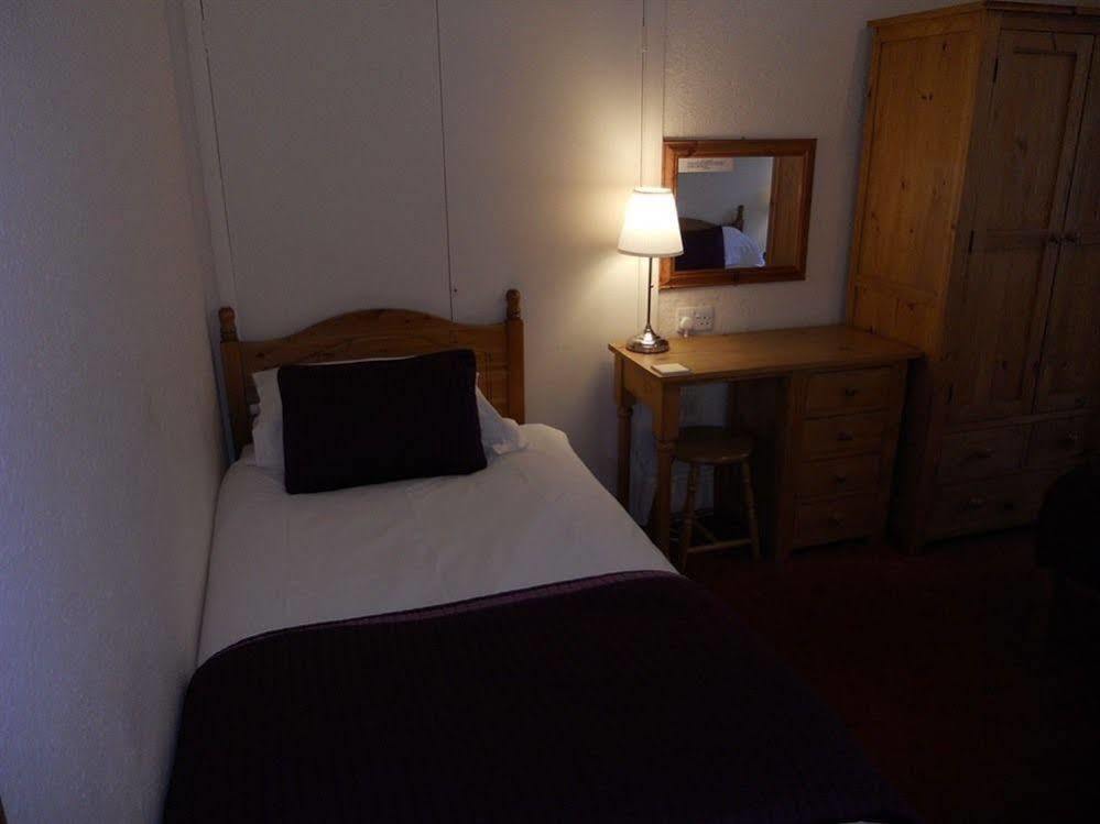 Kimberley House Hotel Уитби Екстериор снимка